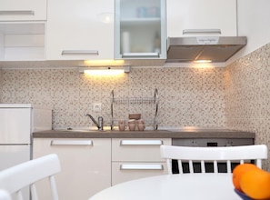 Apartment (Remarkable studio apartment) | Esszimmer