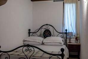 4 chambres, fer et planche à repasser, Wi-Fi, literie fournie