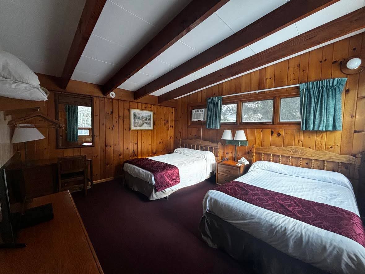 1 bedroom, WiFi (free), bed sheets