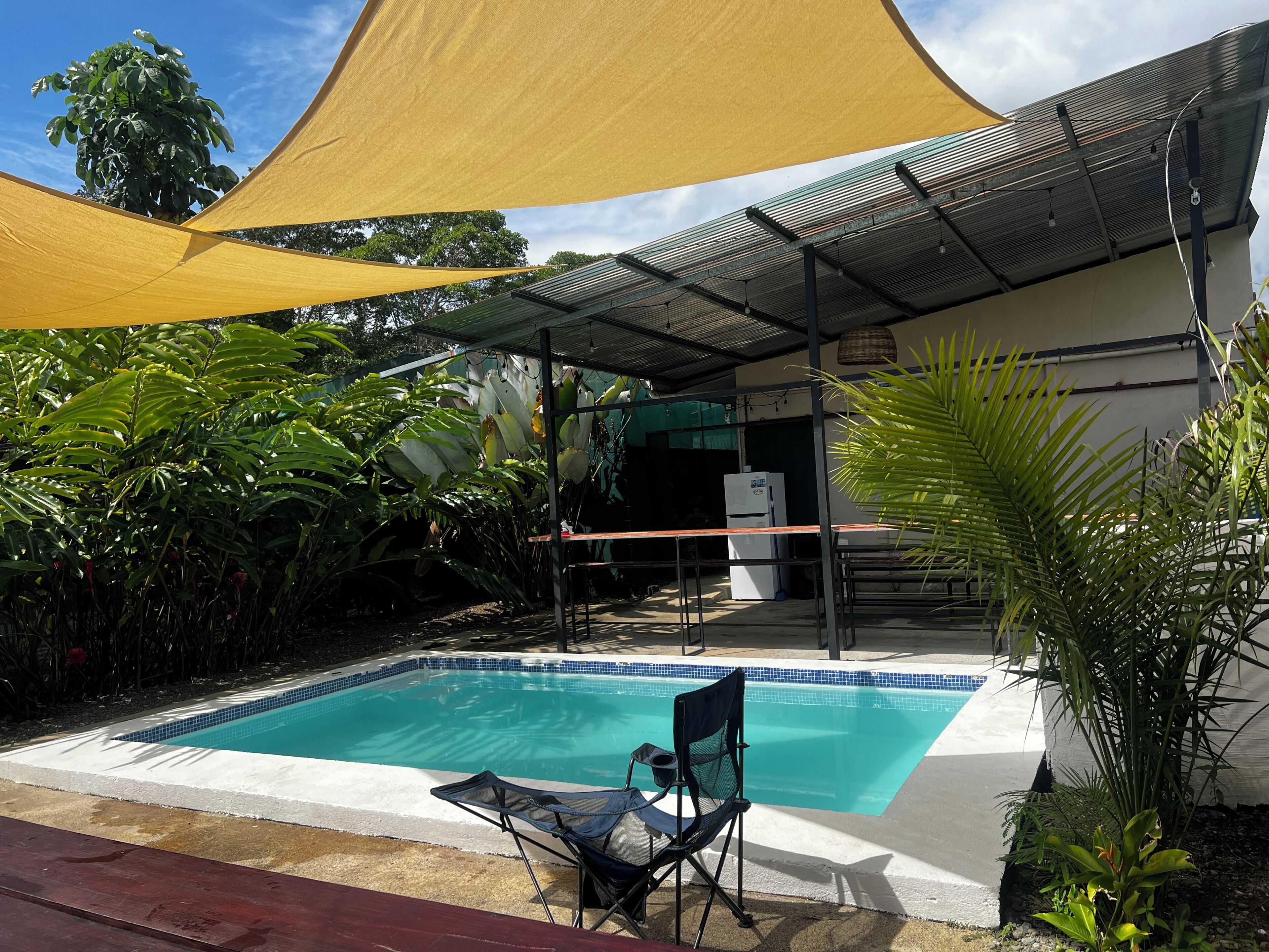 Apartamento familiar, vistas a la piscina | Piscina | Una piscina al aire libre