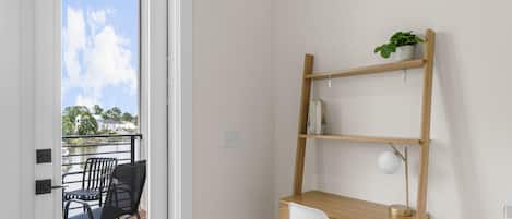 Studio (3 Bedrooms) | Property amenity