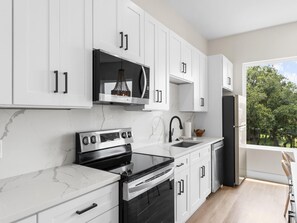 Studio (3 Bedrooms) | Property amenity - 3000 Blue Lagoon C (Panama City Beach)