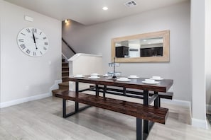 Dining - Top Southern Utah Adventures | Pool + Spa (Washington)