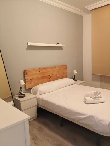 Cozy apartment in a quiet, residential neighborhood. 20 minutes from downtown.