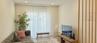 3-bedroom apartment just a few steps from the ocean, only a 2-minute walk from the beach.