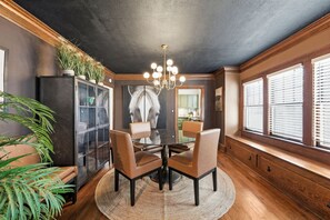 Dining - Charming 2BR Lake Erie Retreat Near Gordon Square (Cleveland)