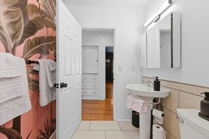 Bathroom - Charming 2BR Lake Erie Retreat Near Gordon Square (Cleveland)