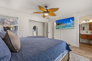 Room - Tropical Retreat w/ Pool, Hot tub & Private Dock (Homosassa)