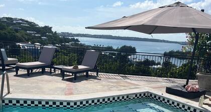 Royal Heights - Panoramic Great Sound Views & Pool