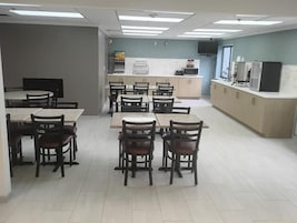 Quarto casal, vista para a cidade | Opções para refeição