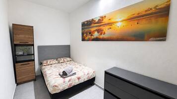 Appartamento Comfort | Ferro/asse da stiro, Wi-Fi gratuito
