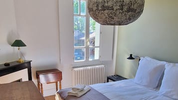 1 makuuhuone, ilmainen Wi-Fi, vuodevaatteet