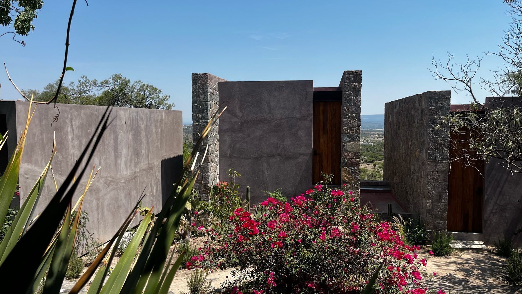 Luxury Double Room, Valley View | Property grounds