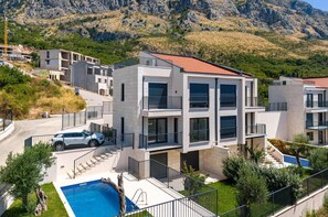 Exterior - NEW Villa Lumina/ Pool & Ocean View/ Budva Riviera/ 3-Bedroom for 6 Guests (Rijeka Reževići)