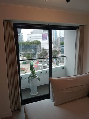 Interior - Modern 2BR in San Isidro Financial District Pool & Gym (San Isidro)