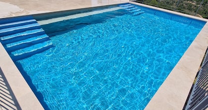 3 Bed, 2 Bath Villa with private pool in quiet location 45mins to Valencia