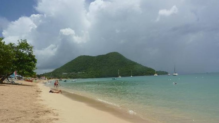 Spacious 2BR Apartment in Cap Estate, Saint Lucia - Walk to Beaches