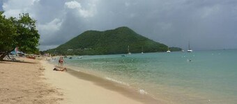 Spacious 2BR Apartment in Cap Estate, Saint Lucia - Walk to Beaches