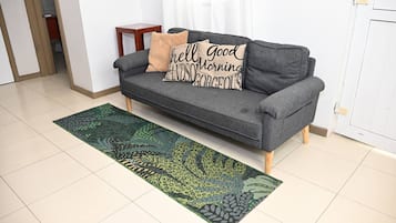 Apartment, 2 Bedrooms, Patio | Interior