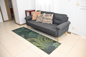 Apartment, 2 Bedrooms, Patio | Bahagian dalam