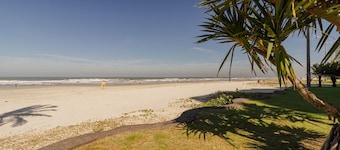 Casa Pet Friendly c Churrasqueira 350 m da Praia