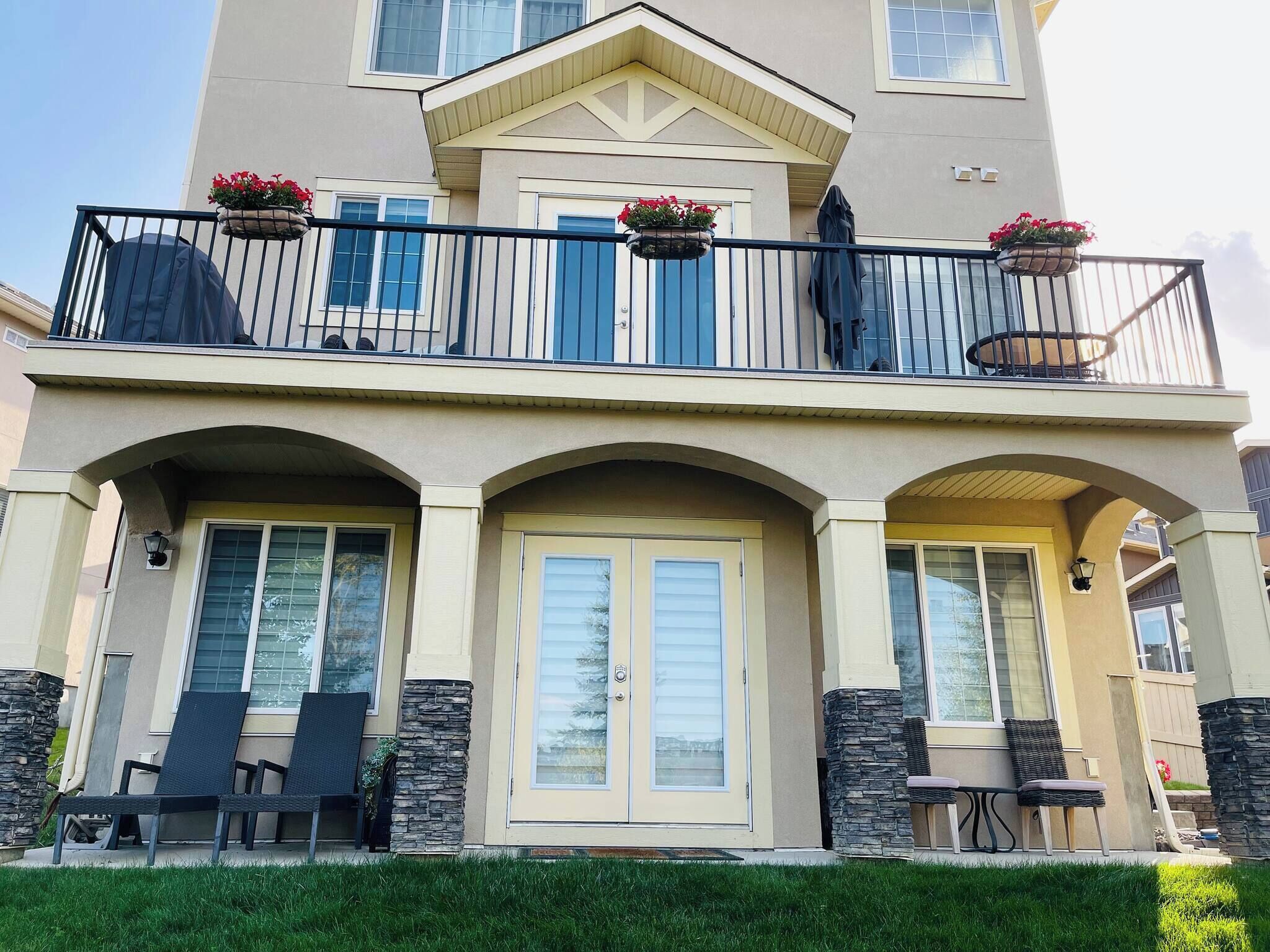 House, 2 Bedrooms, Balcony | Exterior