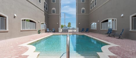 Condo, 1 cama Queen size y sofá cama (White Cap Condo B201) | Alberca