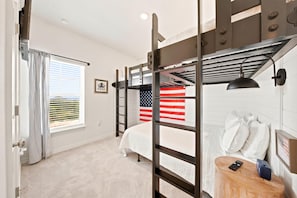 Ferienhaus, Mehrere Betten (Salty Turtle at Lost Key Villas) | 3 Schlafzimmer