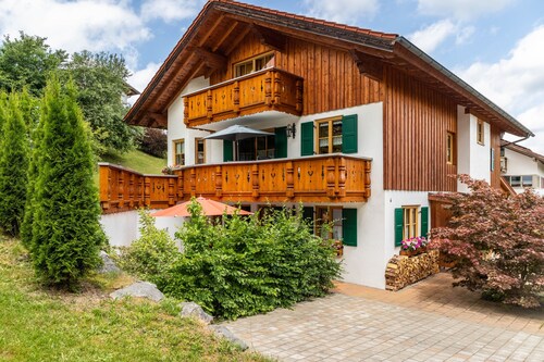 Apartment 'Haus Christian Und Hanni' with Mountain View