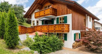 Apartment 'Haus Christian Und Hanni' with Mountain View