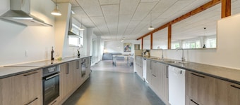 Pool holiday home, handicap friendly
