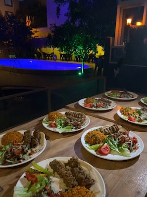 Outdoor dining - TROPİCANA OTEL (Menderes)