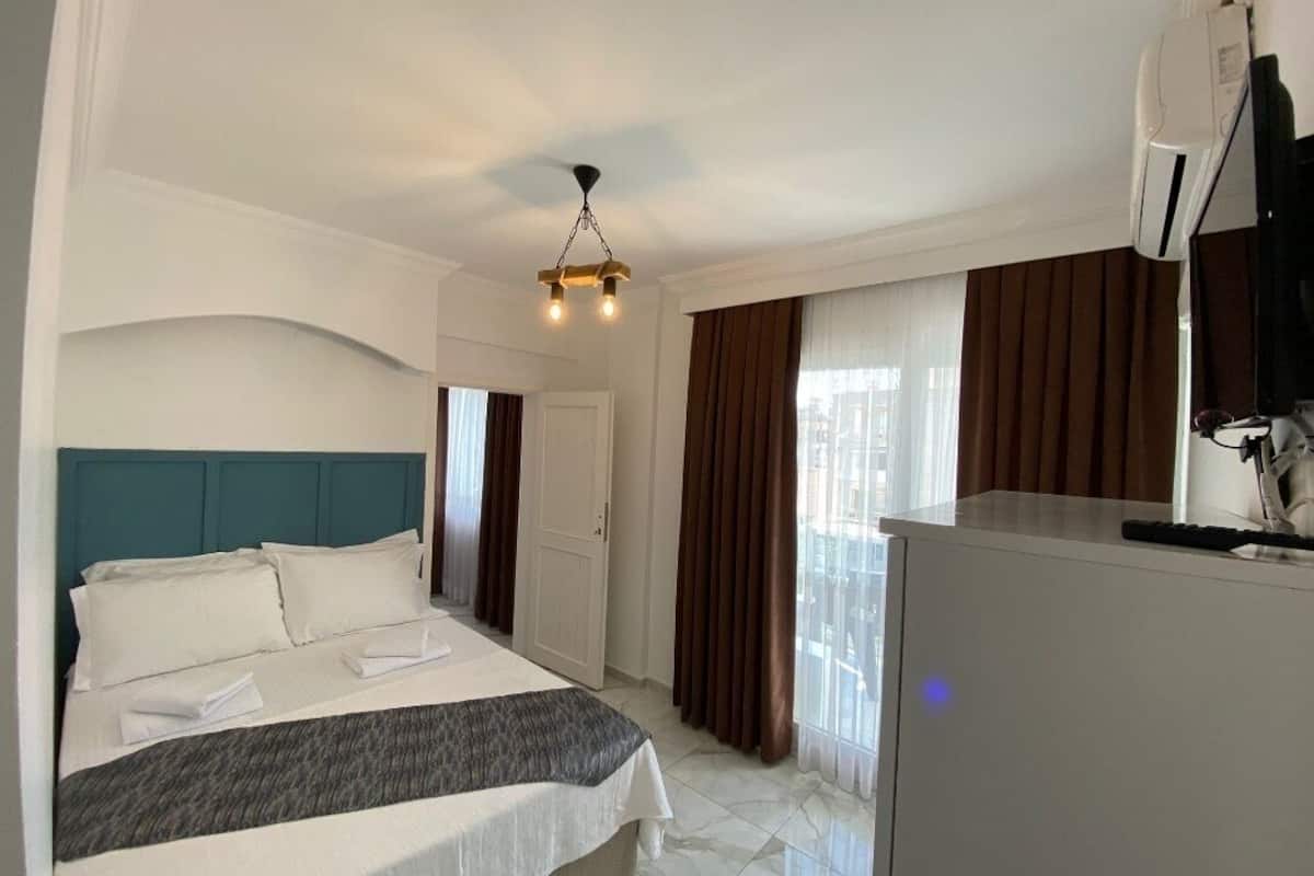 Chambre simple Standard, balcon, vue sur le jardin | Accès au Wi-Fi (inclus)