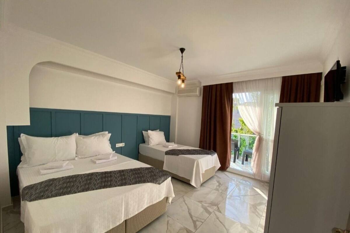 Chambre Standard double ou avec lits jumeaux, balcon | Accès au Wi-Fi (inclus)