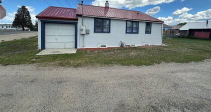 Quaint 1-bedroom house in charming Deer Lodge perfect for a getaway.
