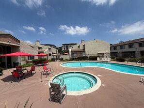Pool - The Blue Bungalow, Torrance CA (Torrance)