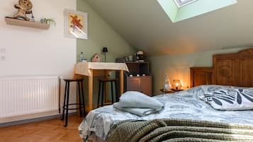 1 bedroom, WiFi, bed sheets