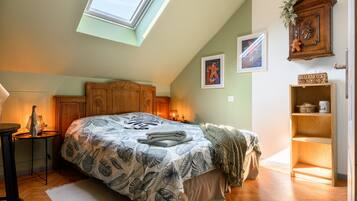 1 bedroom, WiFi, bed sheets