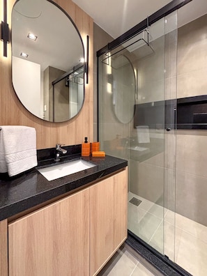 Bathroom - GO24 by LikeHome (Porto Alegre)
