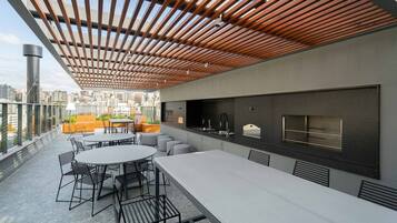 Business Studio | Outdoor dining