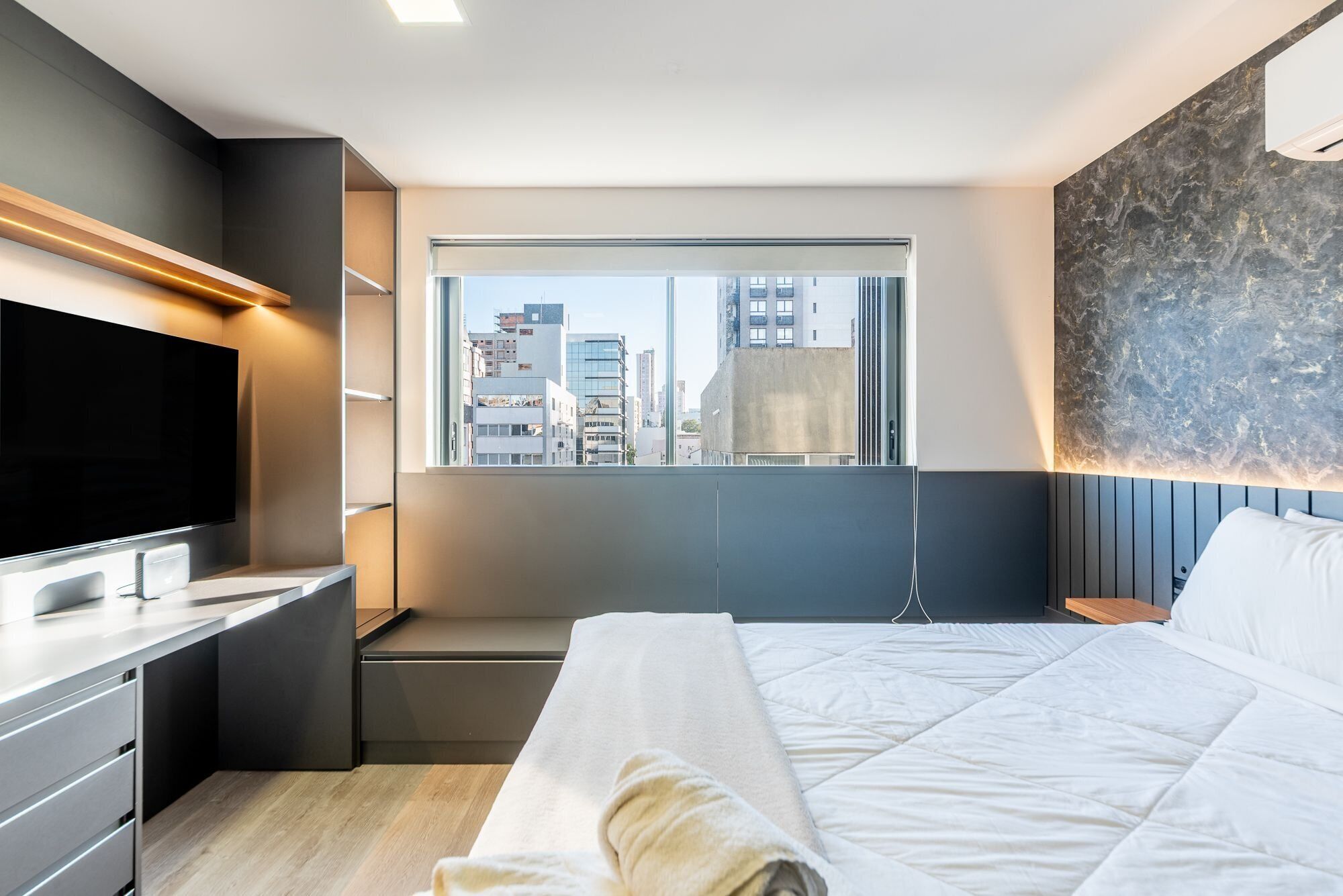 Business Studio | Free WiFi