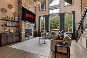 Interior - Pool•Sauna•Hot Tub•Glow Golf•Playground•100” TV (Broken Bow)