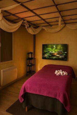 Room - Vrbo Property (Montpouillan)