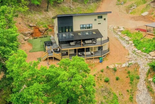 Two Lakefront Homes w/ Hot Tub & Game Room