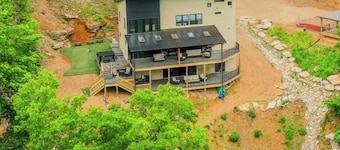 Two Lakefront Homes w/ Hot Tub & Game Room