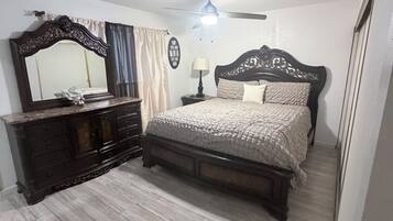 4 bedrooms, iron/ironing board, free WiFi, bed sheets