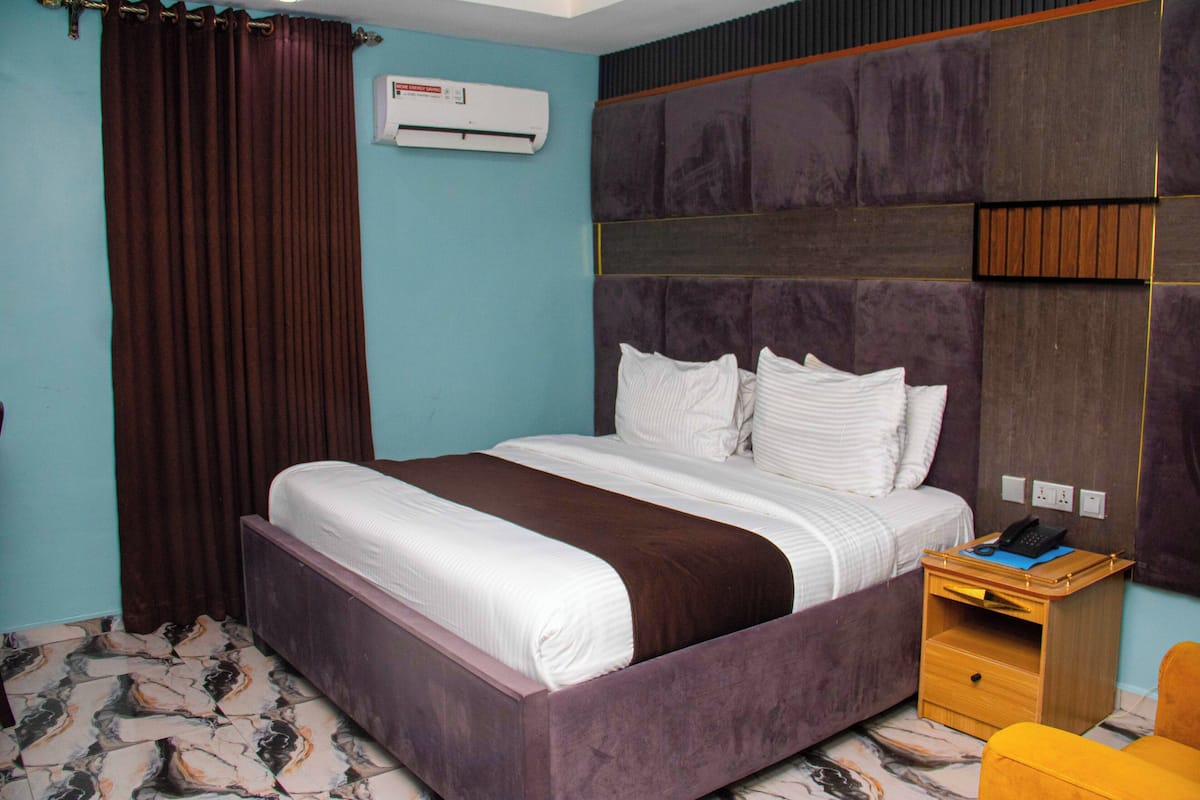 Comfort Double Room | Desk, laptop workspace, free WiFi, bed sheets