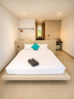 Deluxe Double Room, Garden View | Desk, laptop workspace, free WiFi - ARIMATABE Beachfront Resort (Koh Rong)