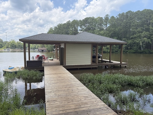 FRESHLY RENOVATED! Premium Waterfront 5BDR/3.5BA w/ Boat House, Kayaks, more!