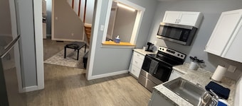 ACE STAYS: Modern 1 BR apartment in Vincennes